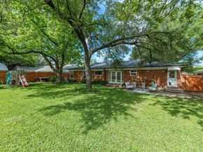 1217  Park Center Street , Benbrook Texas 76126