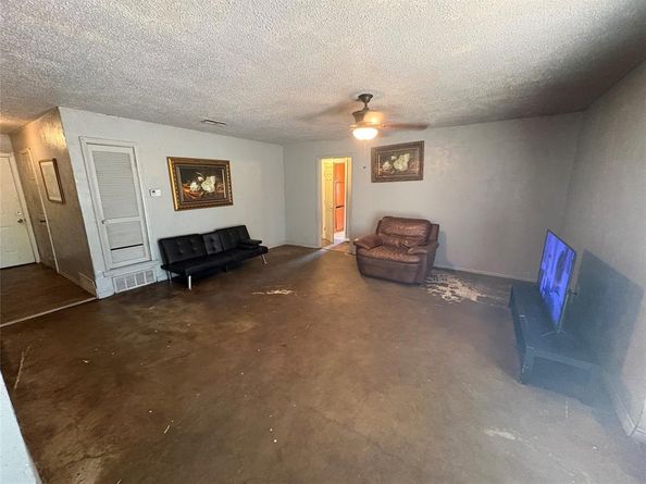 6720  Trailwood Drive , Forest Hill Texas 76140