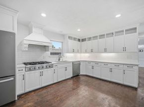 2705  Timberleaf Drive , Carrollton Texas 75006