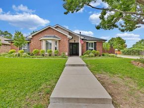 2000  Lavaca  , Carrollton Texas 75010