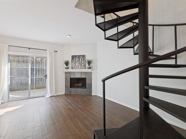 5701  Gaston Avenue  4, Dallas Texas 75214