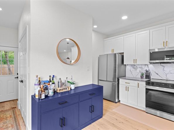 5404  Bourquin Street , Dallas Texas 75210