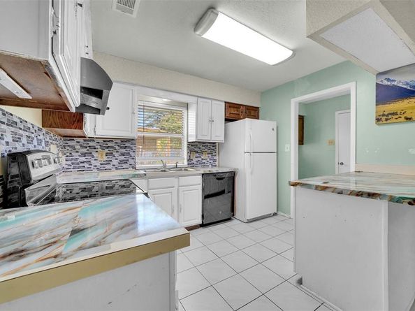 1021  Alexandria Avenue , Garland Texas 75040