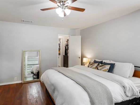 1826  Crest Ridge Drive , Dallas Texas 75228