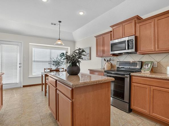 1520  Wickham Drive , Burleson Texas 76028
