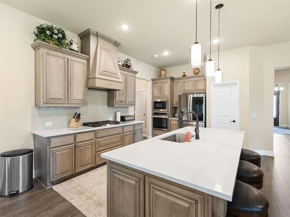 1004  Bessie Drive , DeSoto Texas 75115