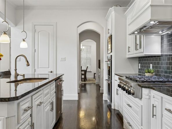 1022  Shadyside Lane , Dallas Texas 75223