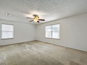 903  Hems Lane , Arlington Texas 76001