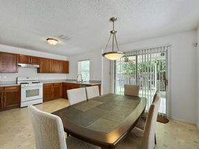 903  Hems Lane , Arlington Texas 76001