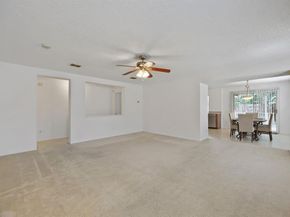 903  Hems Lane , Arlington Texas 76001