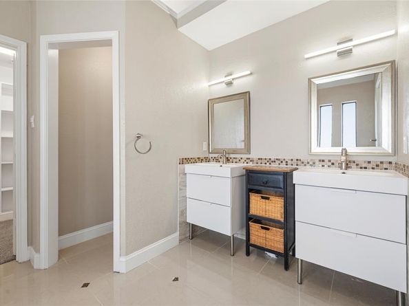 4925  Longwood Court , Irving Texas 75038