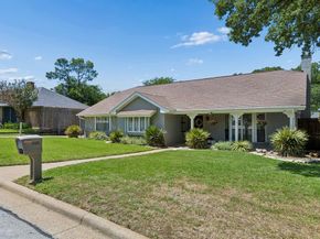2605  Collard Road , Arlington Texas 76017
