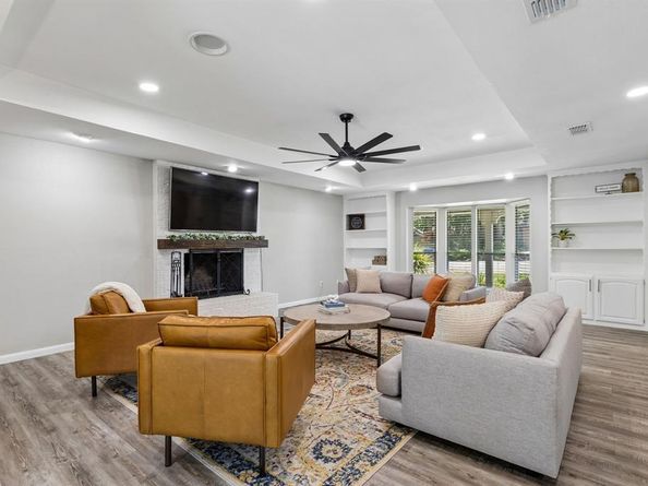 2605  Collard Road , Arlington Texas 76017