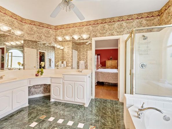 1603  Fairfax Drive , Mansfield Texas 76063