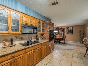 536 N Briery Road , Irving Texas 75061
