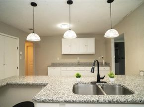 917 W Felix Street , Fort Worth Texas 76115