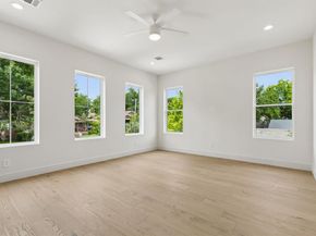 906  Cristler Avenue , Dallas Texas 75223
