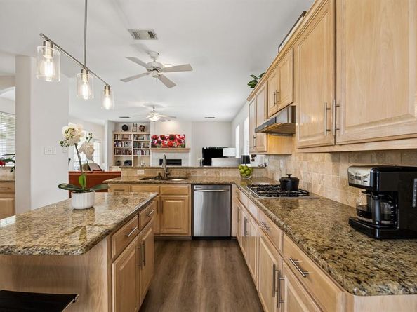 9705  Valley Lake Court , Irving Texas 75063