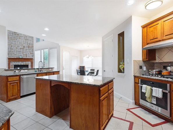 1226  Waterford Way , Allen Texas 75013