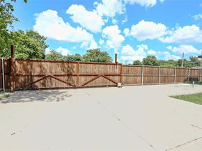 2255  Exeter Ave  , Dallas Texas 75216