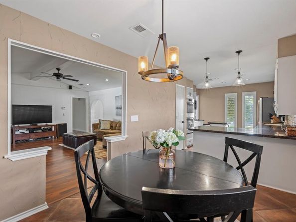 7335  La Bolsa Drive , Dallas Texas 75248