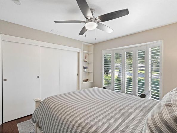 7335  La Bolsa Drive , Dallas Texas 75248