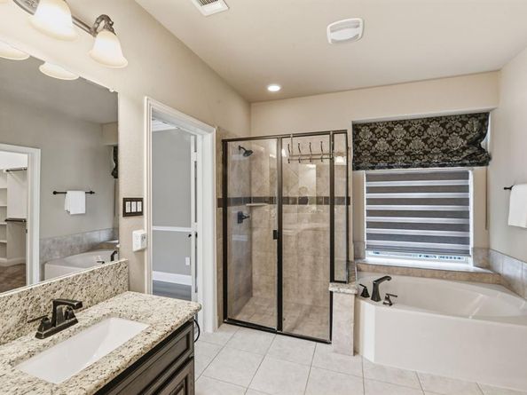 1604  Bonanza Lane , Corinth Texas 76208