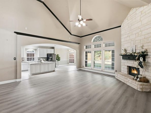 1604  Bonanza Lane , Corinth Texas 76208