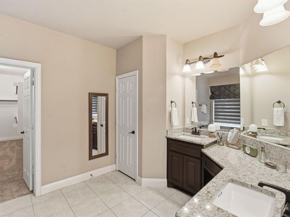 1604  Bonanza Lane , Corinth Texas 76208