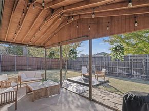 3809  Martha Lane , Rowlett Texas 75088