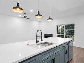 8601  Park Lane  121, Dallas Texas 75231