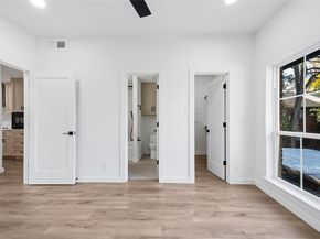 8601  Park Lane  121, Dallas Texas 75231