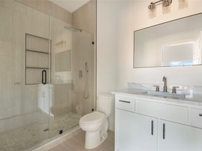 3902  Furey Street , Dallas Texas 75212