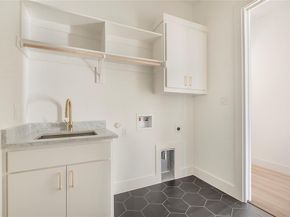 3902  Furey Street , Dallas Texas 75212