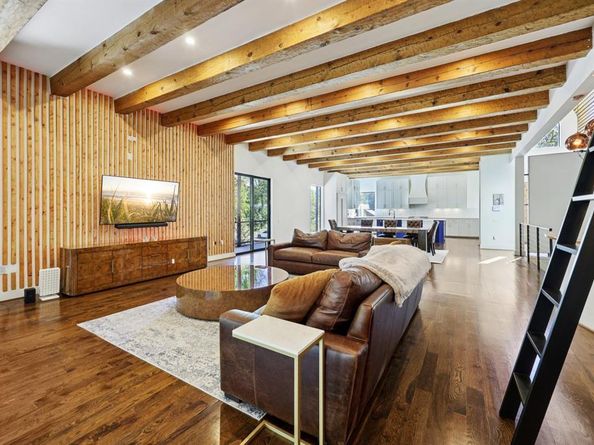 8635  San Leandro Drive , Dallas Texas 75218