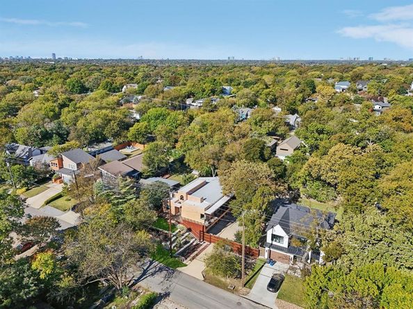 8635  San Leandro Drive , Dallas Texas 75218