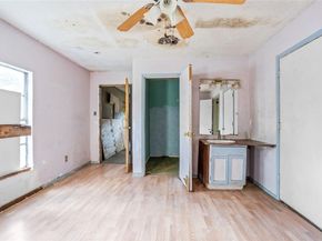 706 W Hendricks Street , Cedar Hill Texas 75104