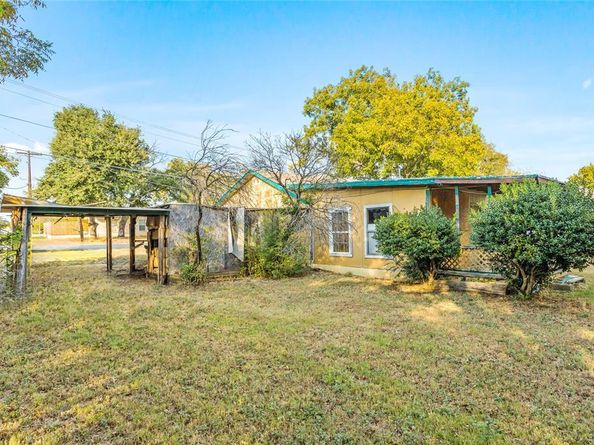 706 W Hendricks Street , Cedar Hill Texas 75104