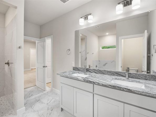 501  Pemberton Street , Fort Worth Texas 76108