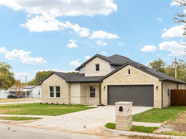 501  Pemberton Street , Fort Worth Texas 76108