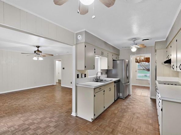 1802  Westminster Drive , Grand Prairie Texas 75050