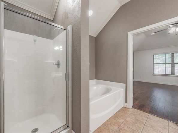 813  Claycourt Circle , Fort Worth Texas 76120