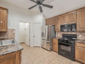 813  Claycourt Circle , Fort Worth Texas 76120