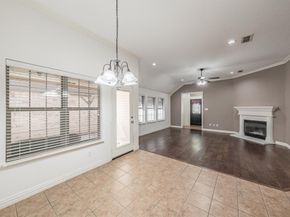 813  Claycourt Circle , Fort Worth Texas 76120