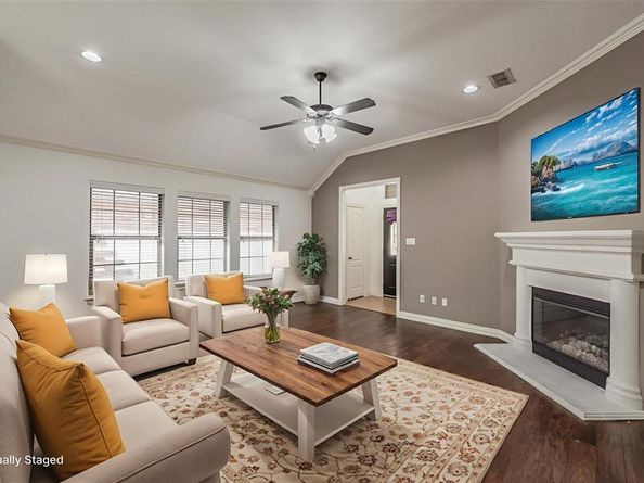 813  Claycourt Circle , Fort Worth Texas 76120