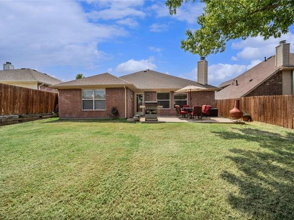 5928  Woodoak Drive , Dallas Texas 75249