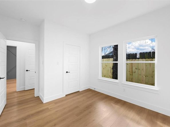 1573  Harris Court , Dallas Texas 75223