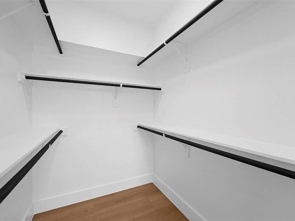 1573  Harris Court , Dallas Texas 75223