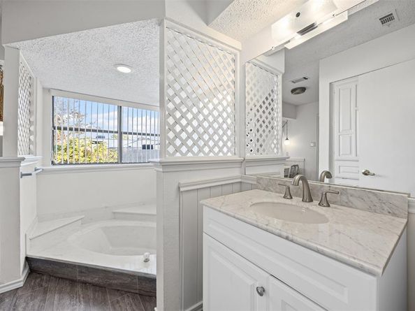 340  Windy Meadow Drive , Cedar Hill Texas 75104