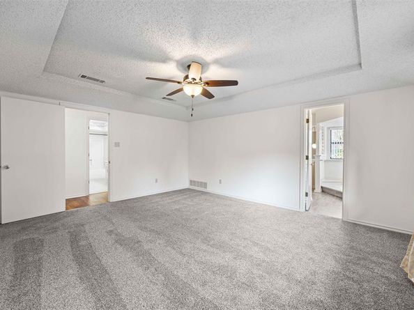 340  Windy Meadow Drive , Cedar Hill Texas 75104